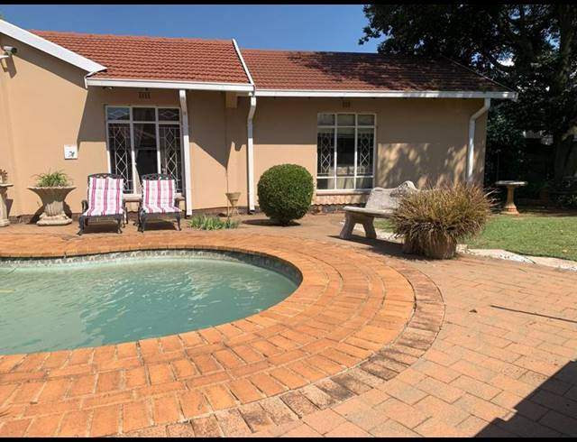 4 BEDROOM HOUSE FOR SALE IN PARKRAND